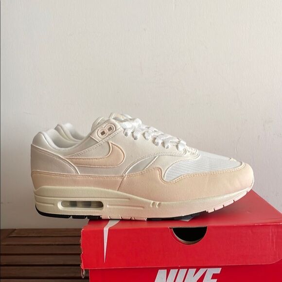 Nike Air Max 1 Sail/Guava Ice USA Women Size 11/UK 8.5/EU 43(DZ2628-111) - Picture 5 of 11